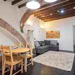 Joivy Flat In Perfect Centre